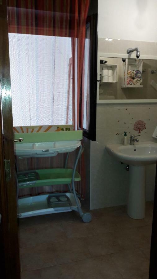 Casa Marina Lu Tuvaraggiu Casa Vacanze Sorso Zewnętrze zdjęcie